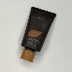 Tarte Amazonian clay foundation
